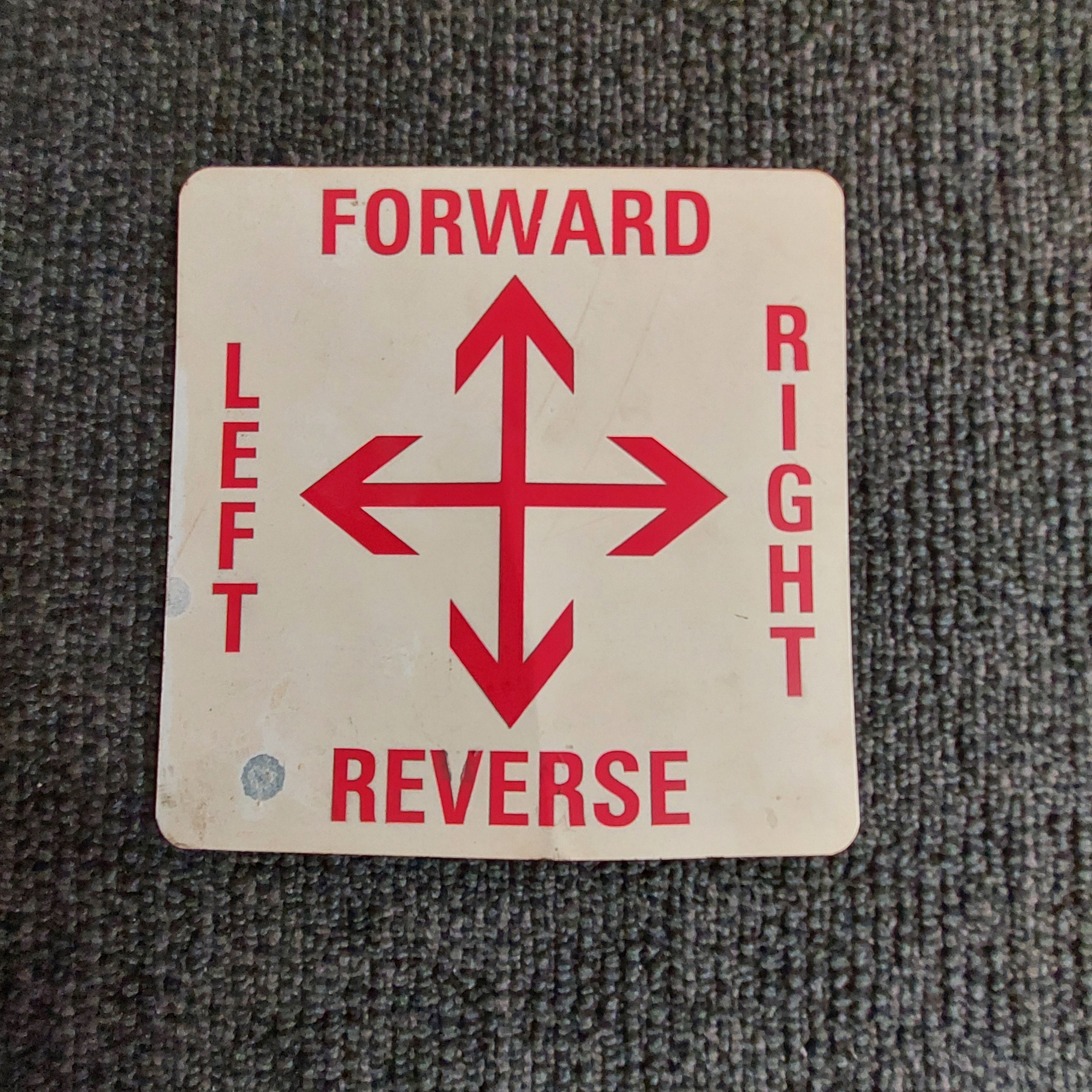 Direction Sign (Forward / Reverse, Left / Right)